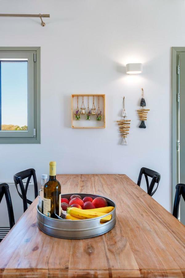 Aelion Villa Vári Exterior photo